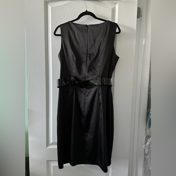 Dressbarn Black Dress with Belt - Picture 2 of 2